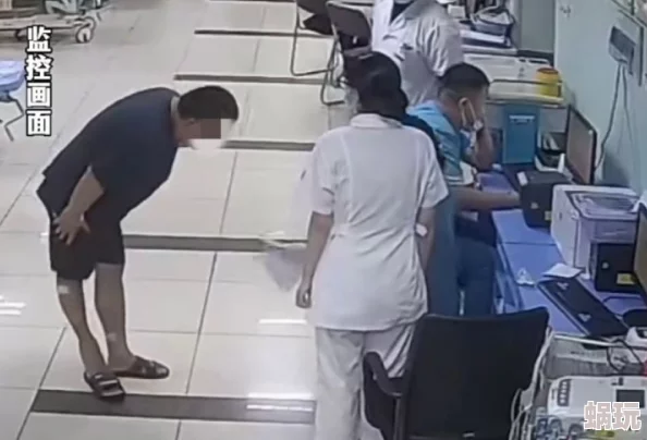 夜晚的急诊室2：紧急救援现场，医护人员奋战不息，生死时速再现惊心动魄瞬间！