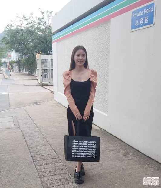 探索中国胖女人的生活与文化：从自信到美丽的多元视角