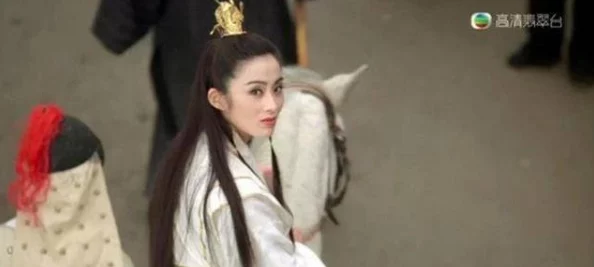 白赵敏张倩：这两位角色的对比真是让人感慨，演绎得各有千秋！
