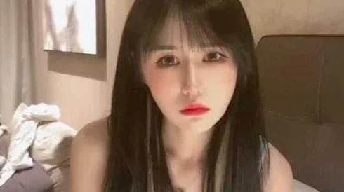 色女9797，真是个有趣的名字，让人忍不住想了解更多背后的故事