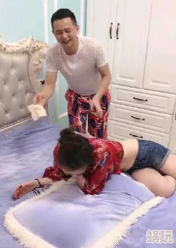 主人变态男私奴视频，真是让人感到震惊，这种行为怎么会有人支持呢？