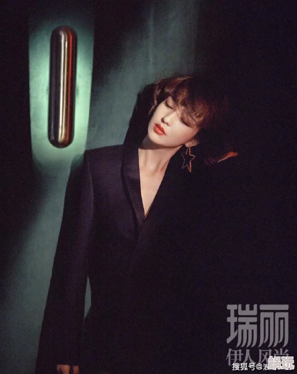 嫩草欧美曰韩国产大片网友认为这类影片在视觉和情感上都很吸引人，但也有人觉得内容重复缺乏新意