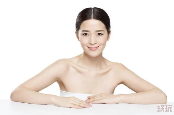 女生裸身图大全在展现自信与美丽的同时也提醒我们要尊重自己和他人，倡导健康积极的生活态度与身体正能量